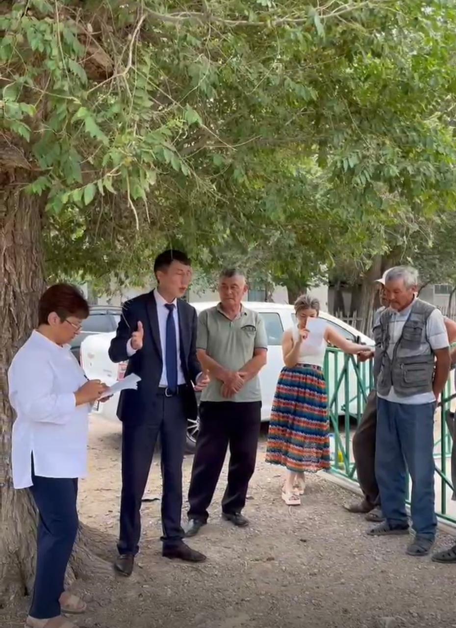 Күрті ауылдық округі әкімінің міндетін атқарушы Дулат Бақытжанұлы Әбілғанидің қатысуымен Күрті ауылының тұрғындарымен есептік кездесуі өтті.
