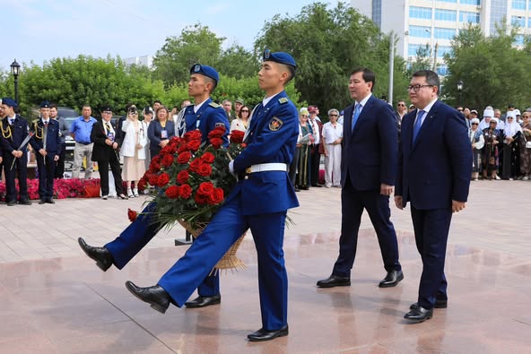 Ақтөбеде Әлия Молдағұлованы еске алу рәсімі өтті