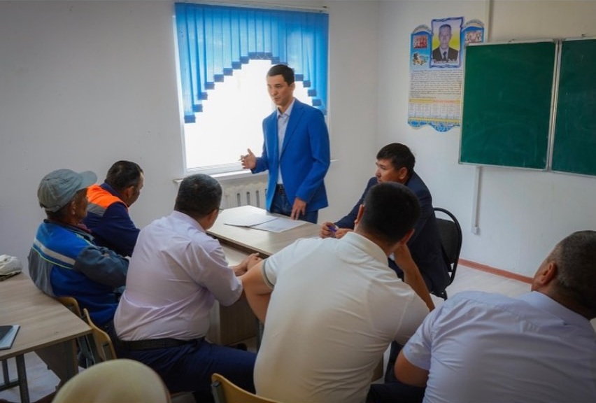 Миялы ауылдық округі, Дияр ауылында аудан әкімінің халықпен кездесуі өтті
