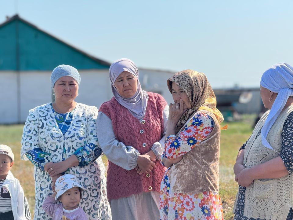 Алға ауданының әкімі Асланбек Шуиншалиевтің тұрғындармен кездесуі Бесқоспа ауылдық округіне қарасты Есет батыр ауылында жалғасын тапты.
