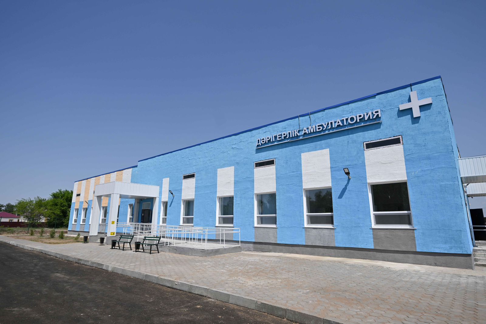 Облыс әкімі Қарағайлы ауылындағы жаңа дәрігерлік амбулаторияны тезірек іске қосуды тапсырды
