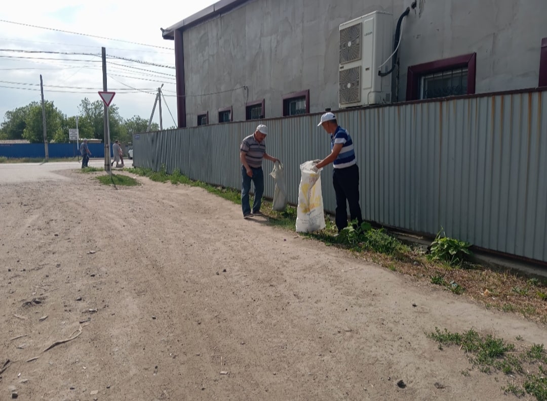 Аудандық мәслихат аппаратының қызметкерлері сенбілікке қатысты