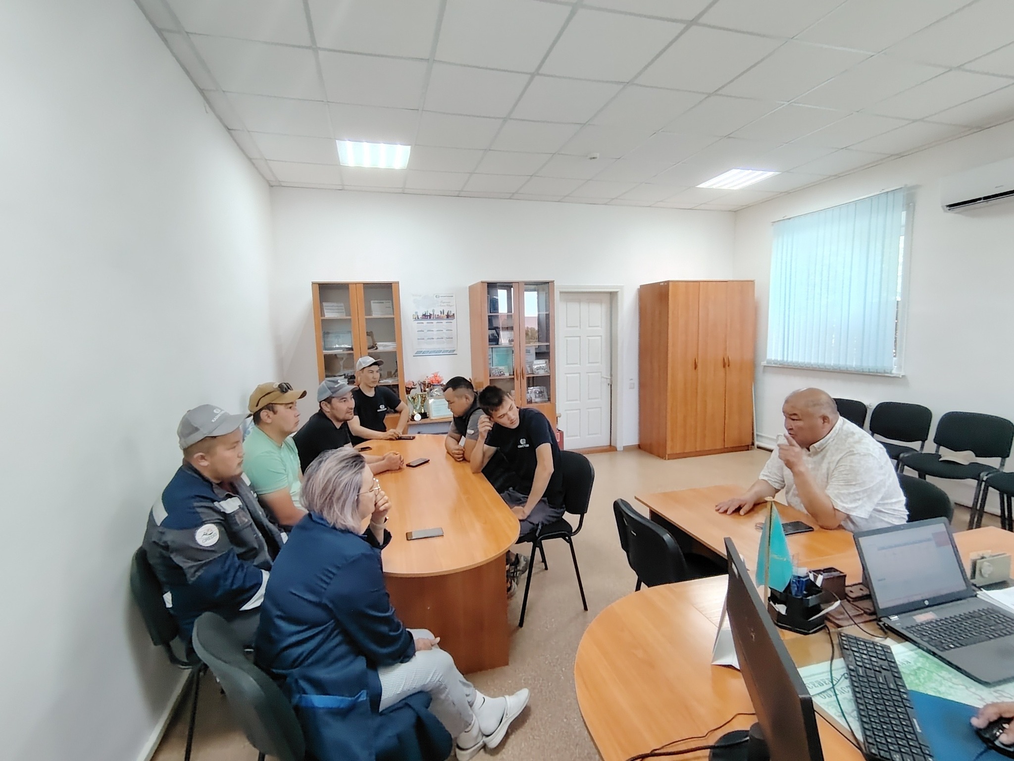 "Қазақтелеком" АҚ және "Қазпошта" АҚ ұжымдарымен кездесу өткізілді