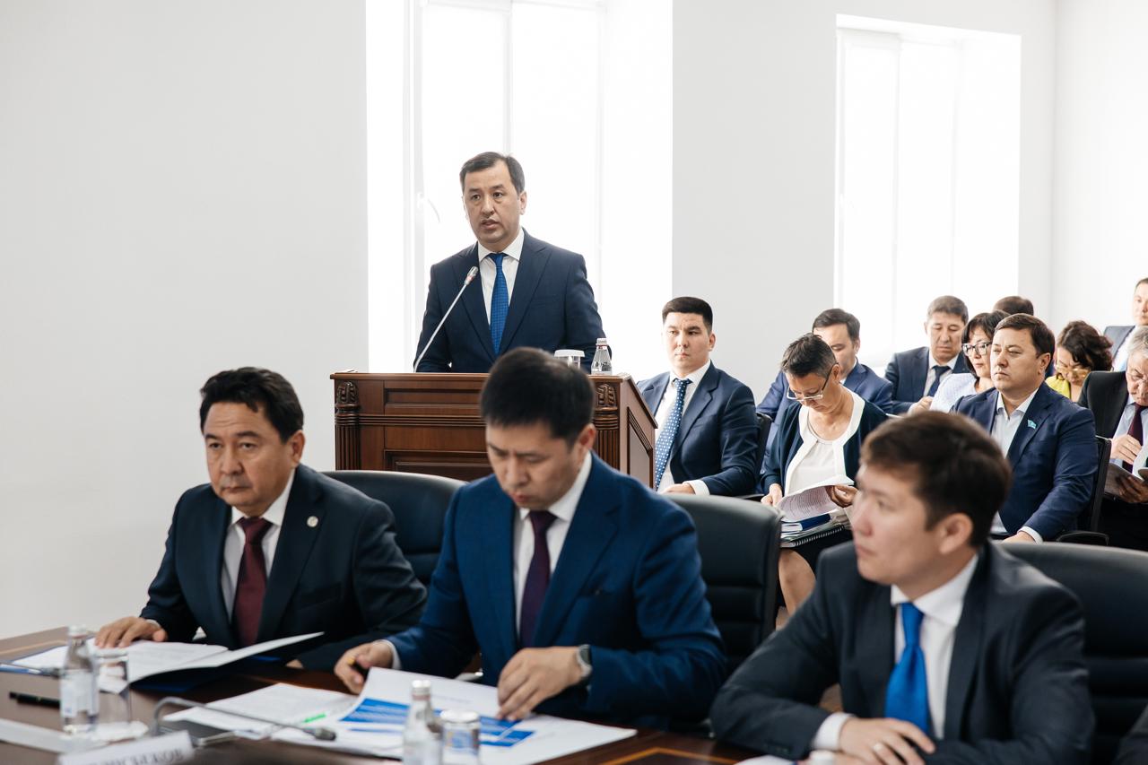 Әлеуметтік-экономикалық даму жоспарын іске асыру: бюджет, стандарттар және ауылдағы жобалар