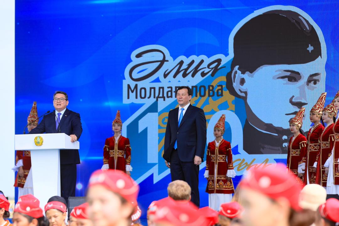 Қобда ауылында Әлия Молдағұлованың 100 жылдығы дүркіреп өтті