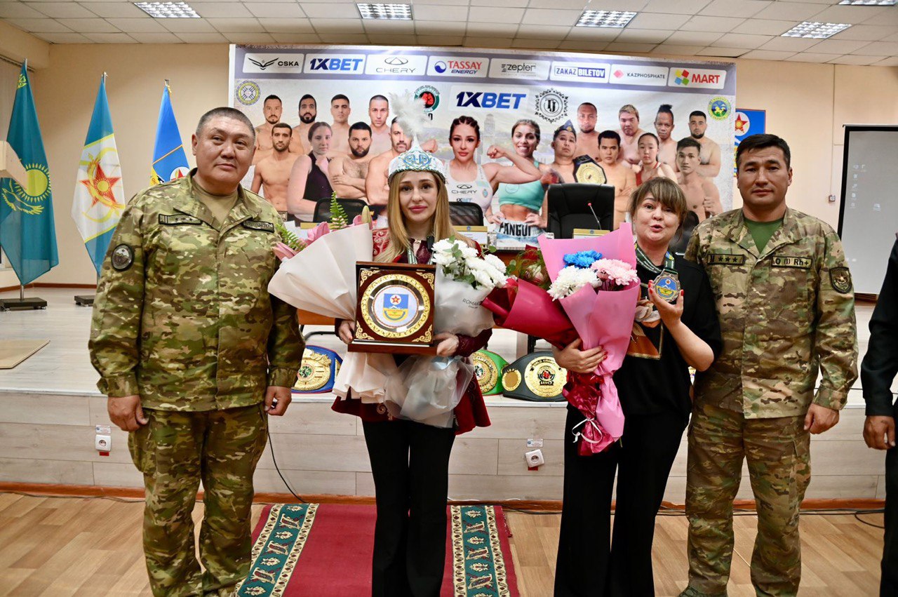 В региональном командовании «Юг» чествовали армейскую спортсменку Ангелину Лукас