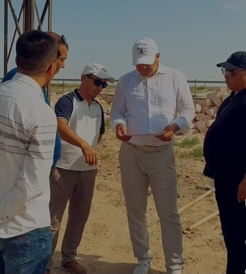Қарақия ауданының әкімі Сымбат Төретаев Мұнайшы және Жетібай ауылдарында жүрмелі кеңес өткізді