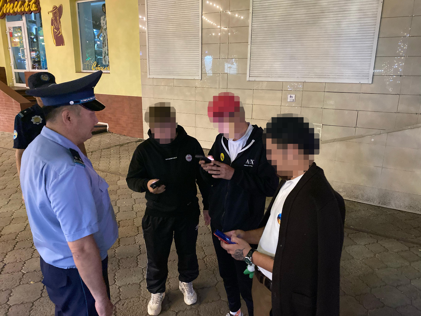Полицейлер жазғы демалыс кезінде түнгі рейдтер жүргізуде