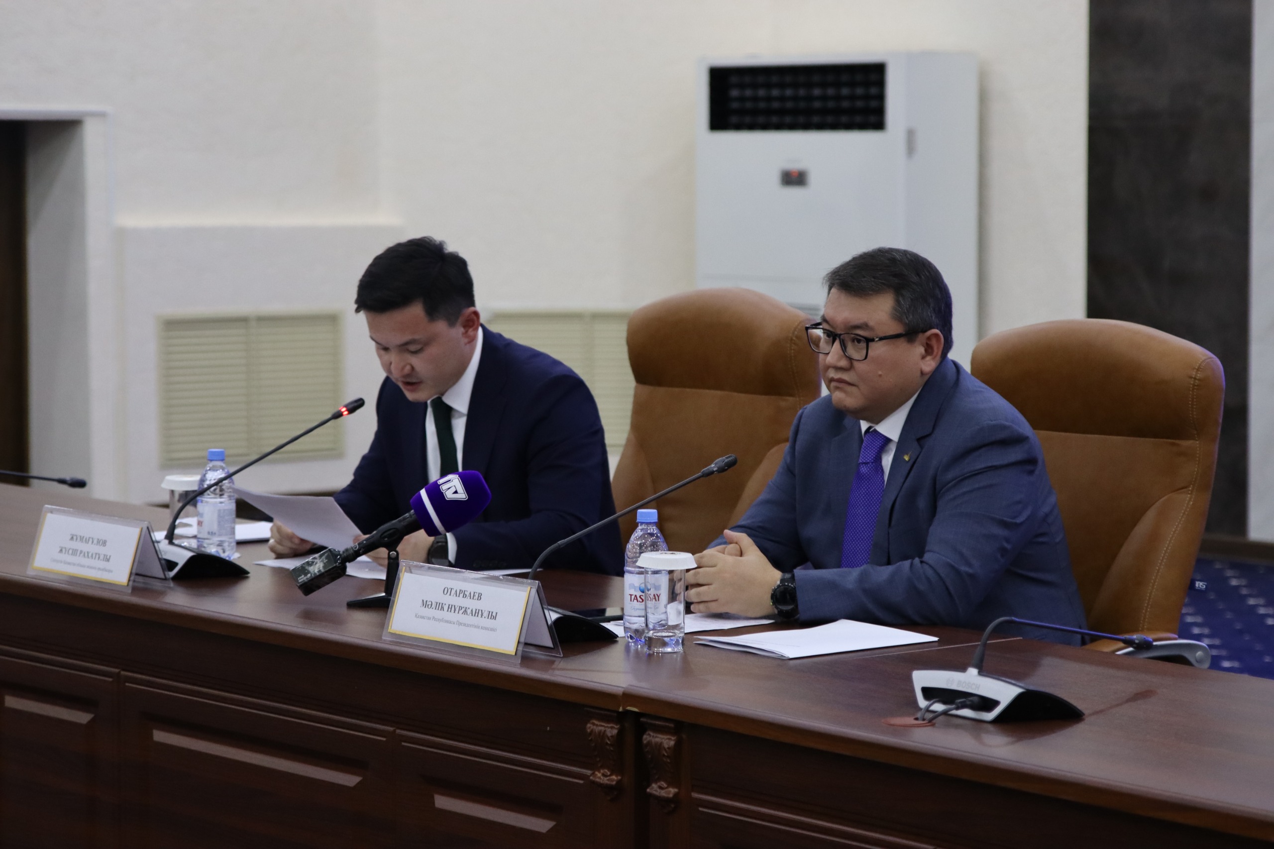 Советник Президента РК Малик Отарбаев встретился со спортивной общественностью СКО