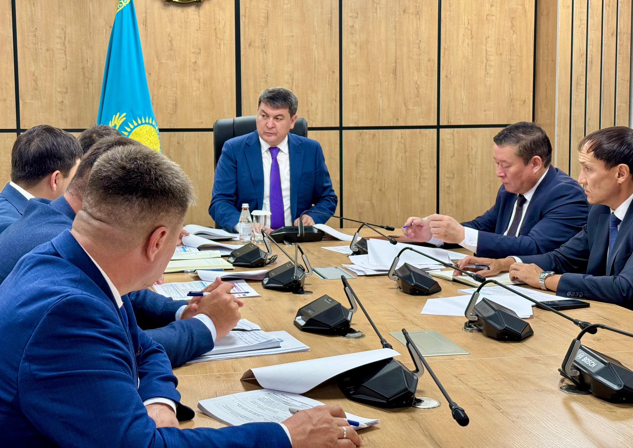 ТҮРКІСТАН: АУДАНДАРДЫҢ ЖАҒДАЙЫН ЖҰМЫСШЫ ТОП АРНАЙЫ ТЕКСЕРЕДІ