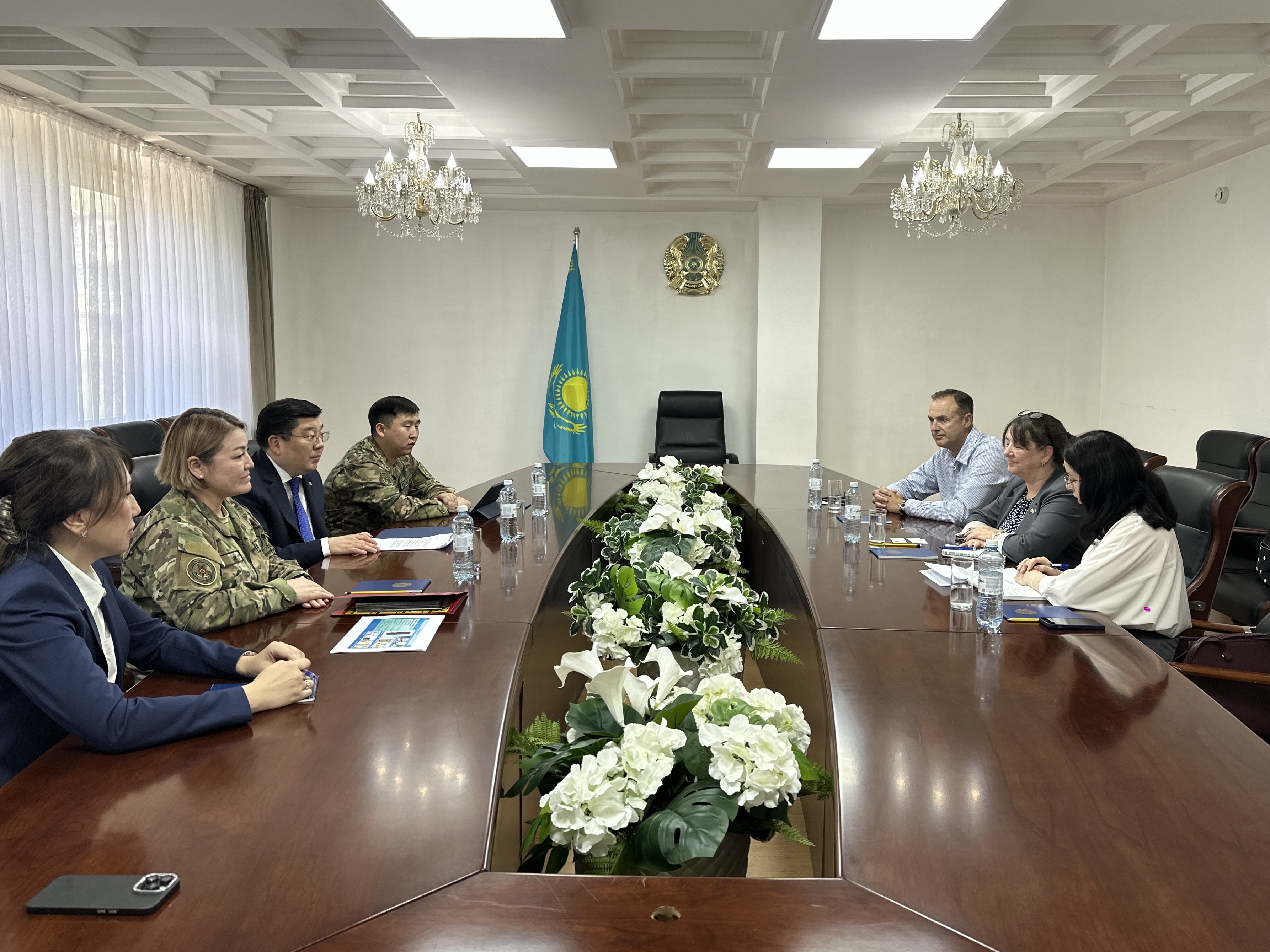 Аустралия Елшілігінің консулымен жұмыс кездесу