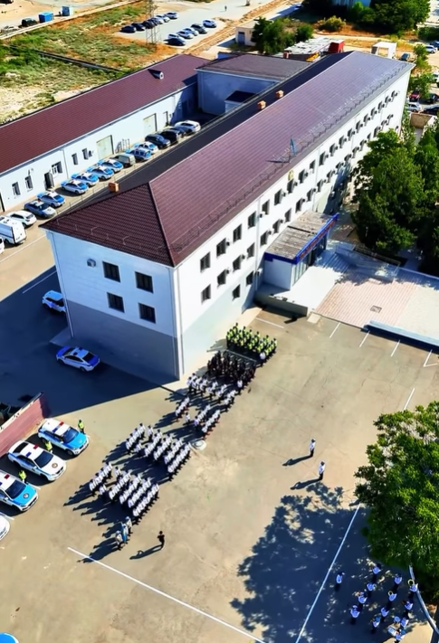 Сала ардагерлері өз кезегінде өмірлік тәжірибелерімен бөлісіп, жас полицейлерге ақ жол тіледі