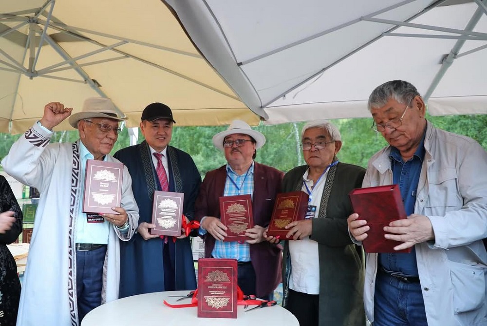 На международном фестивале состоялась презентация серии книг «Абай әлемі»