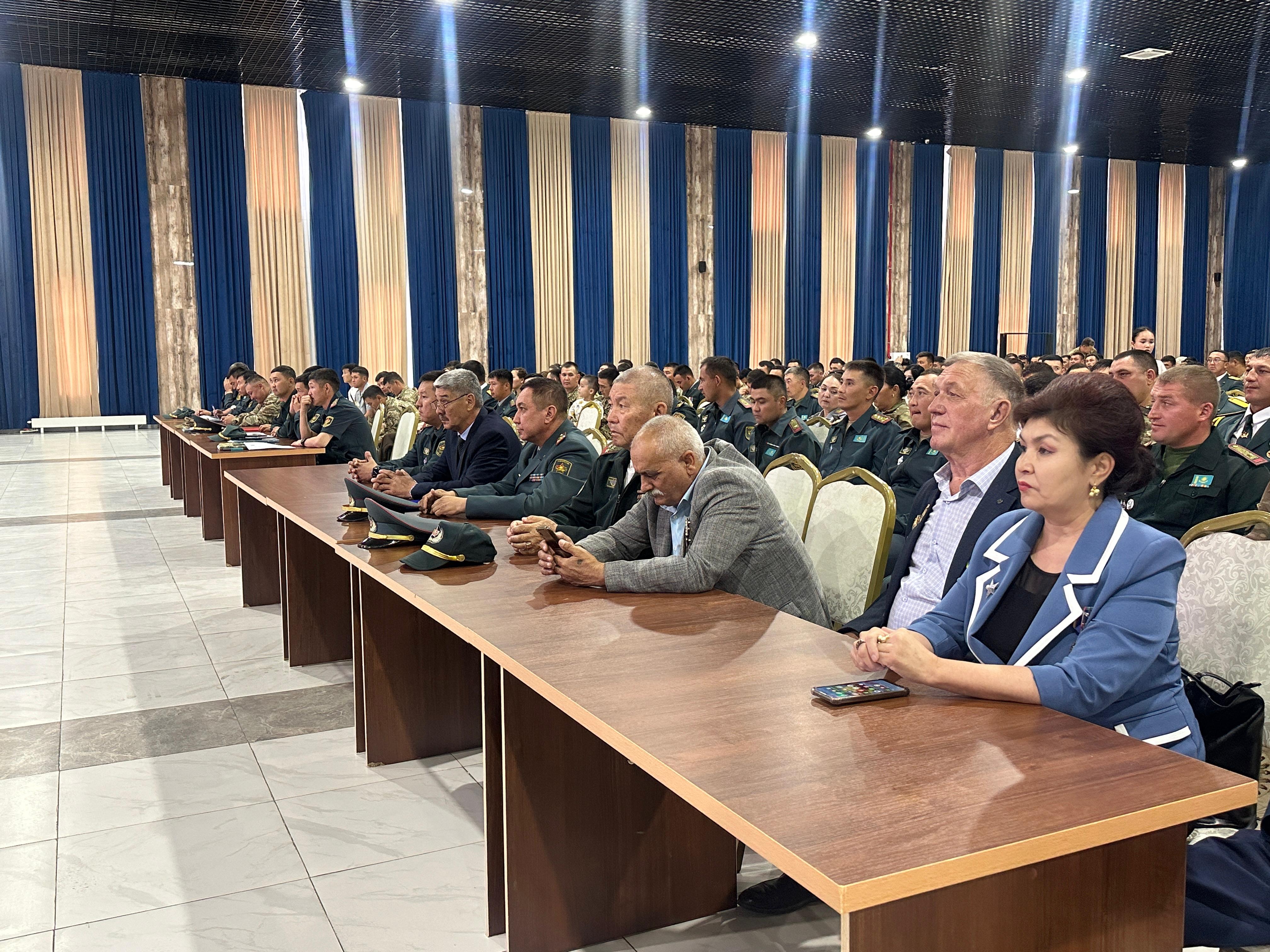 Шымкент қаласының 35748 әскери бөлімінің 83 жылдығын мерекелеуге арналған салтанатты жиын өтті.