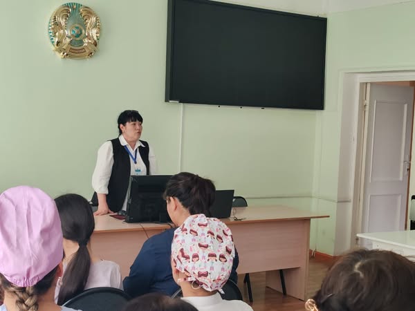 Резеңке дилдо бар порно