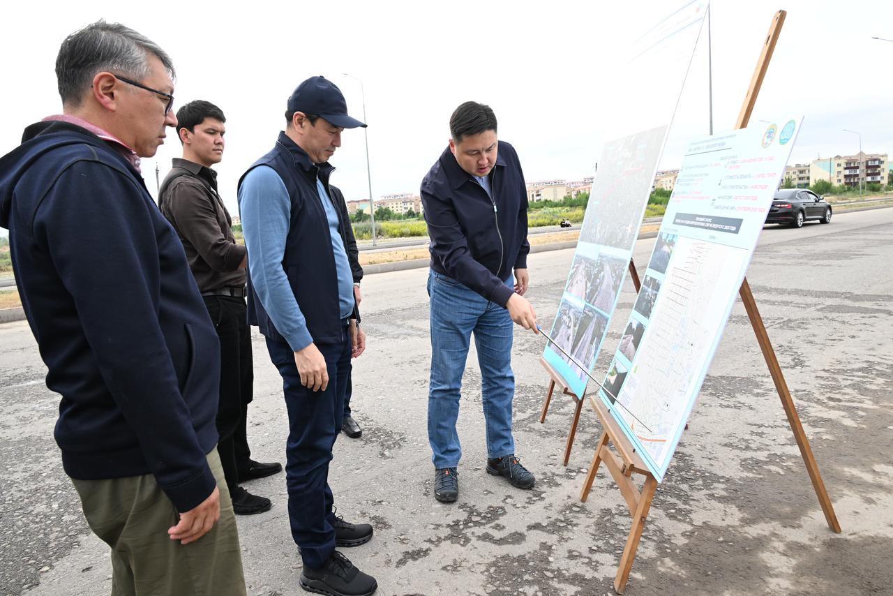 Алматы әкімі Дархан Сатыбалды Алатау ауданында инфрақұрылымдық жобаларды жүзеге асыру барысымен танысты