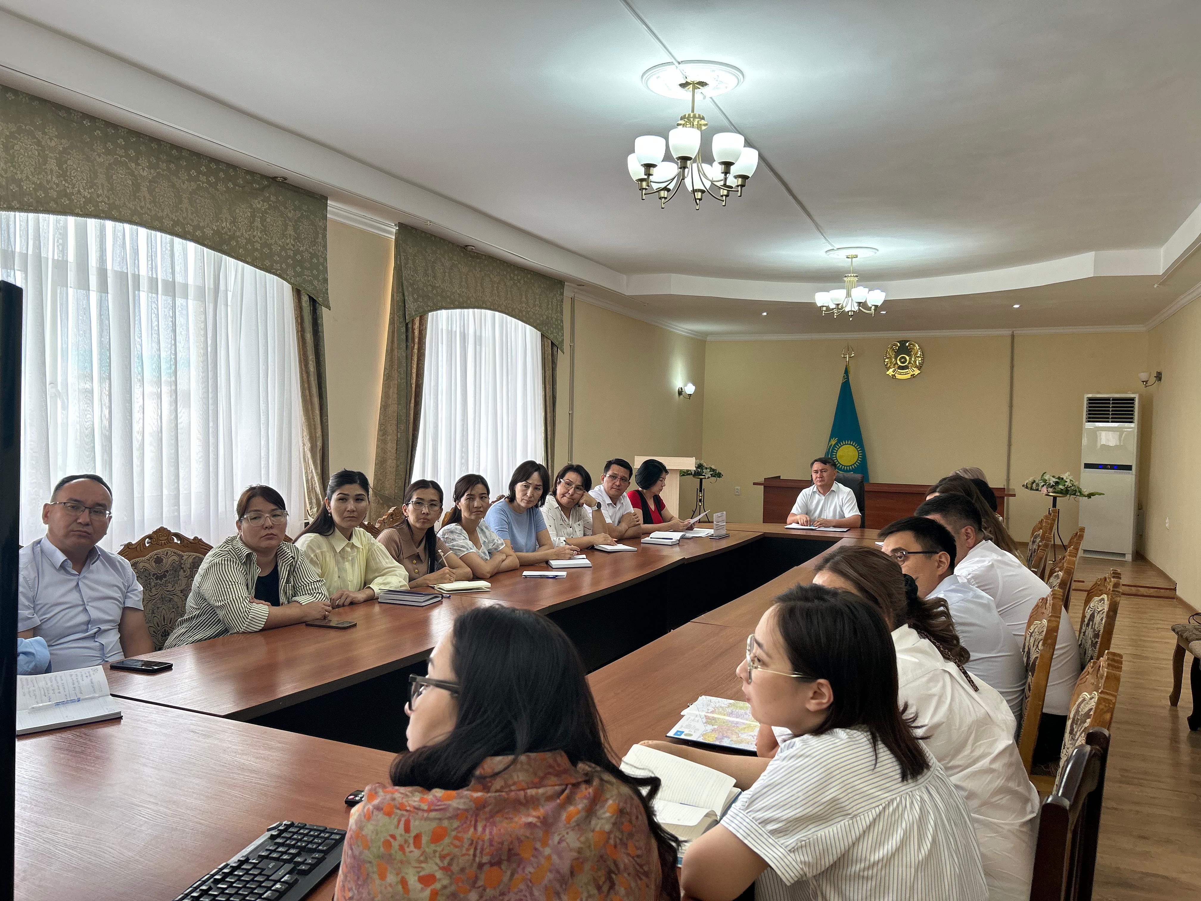 Қызылорда облысы бойынша Экономикалық тергеп тексеру департаментінің аса маңызды істер жөніндегі тергеушісі М.Оралбаевамен кездесу өткізілді.