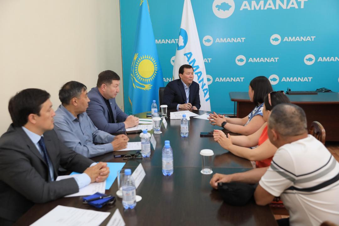 Облыс әкімі азаматтарды қабылдады