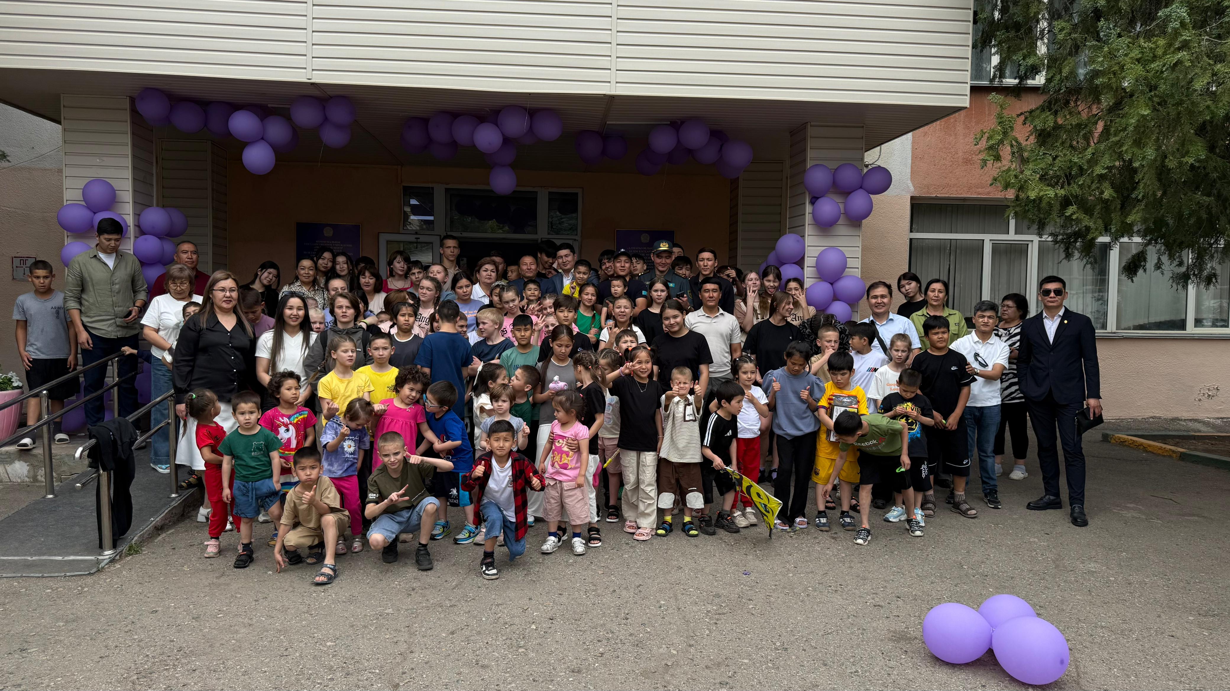 Заң және тәртіп болашақтың негізі ретінде: Алматы облысы бойынша Сыбайлас жемқорлыққа қарсы қызмет балалар үйінің тәрбиеленушілеріне мереке өткізді
