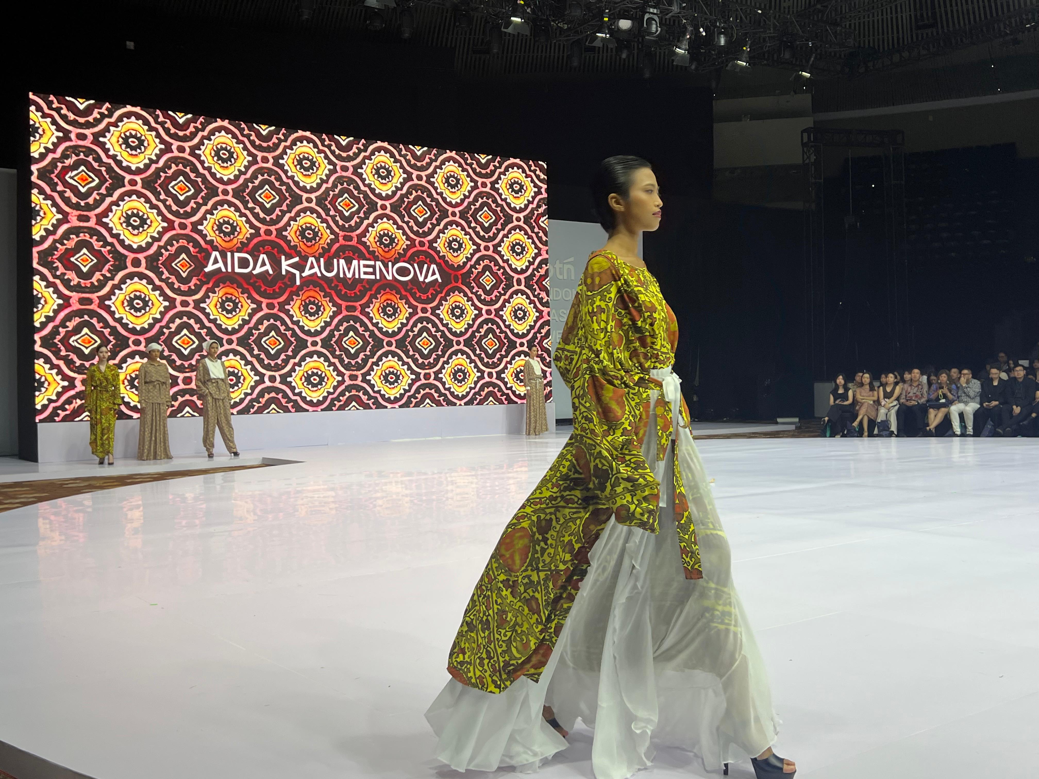 Казахстан дебютировал на престижной Indonesia Fashion Week 2025
