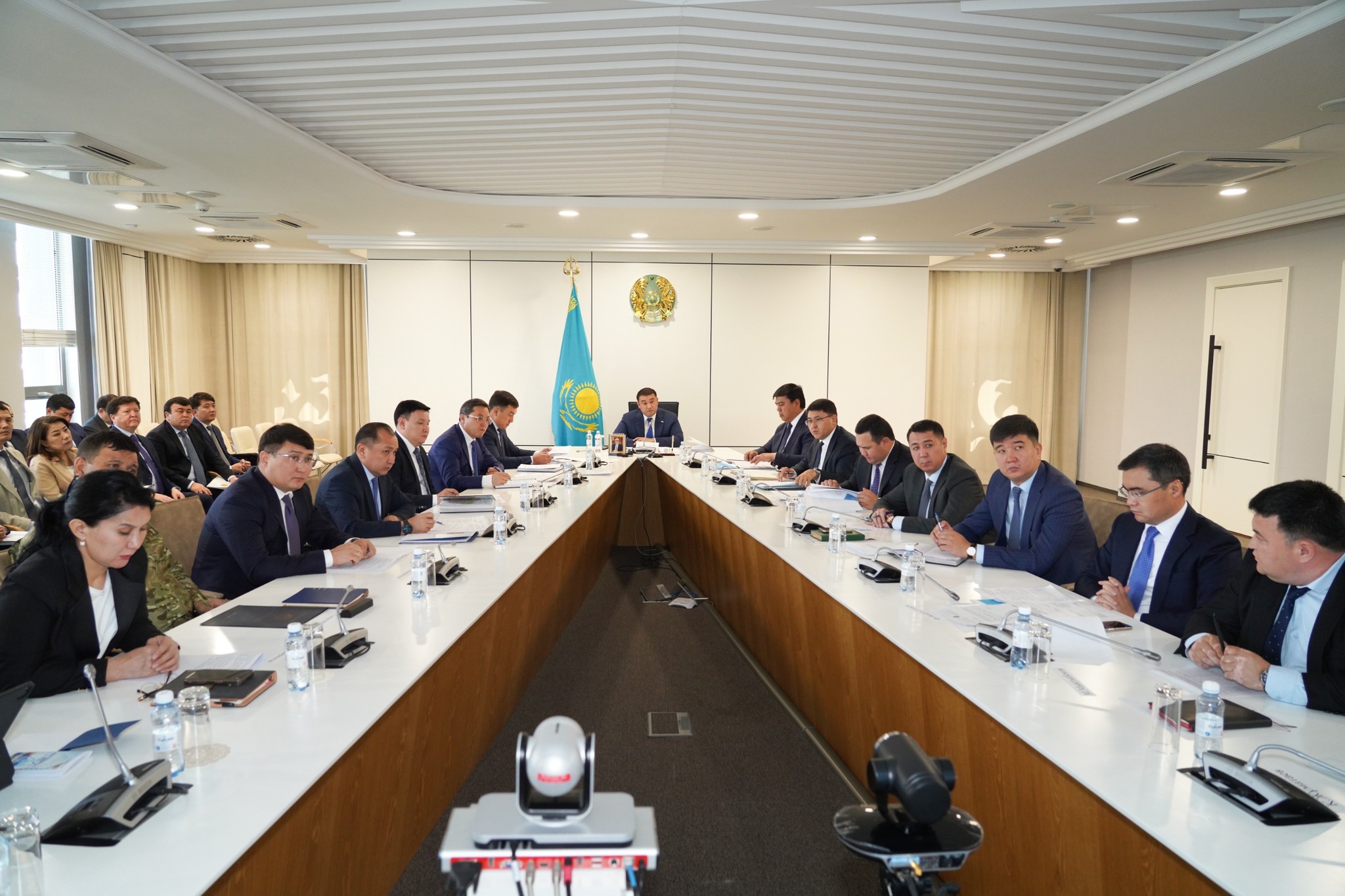 ТҮРКІСТАН ОБЛЫСЫНДА 1 МЫҢ ШАҚЫРЫМНАН АСТАМ ЖОЛ МЕН КӨШЕДЕ ҚҰРЫЛЫС-ЖӨНДЕУ ЖҰМЫСТАРЫ ЖҮРІП ЖАТЫР