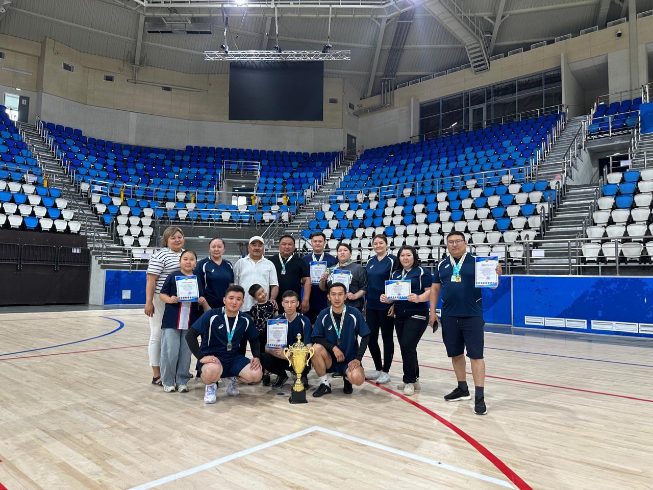 Абай облысы Әділет департаментінің ұжымы Семей қаласының жергілікті атқарушы органдары арасында іріктеу спартакиадасына қатысты