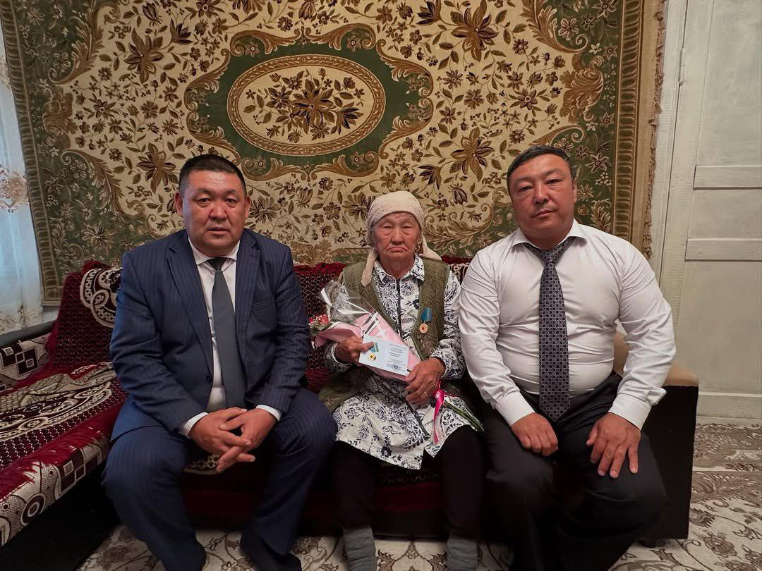 Мұқаншы ауылдық округінде тыл ардагерлеріне құрмет