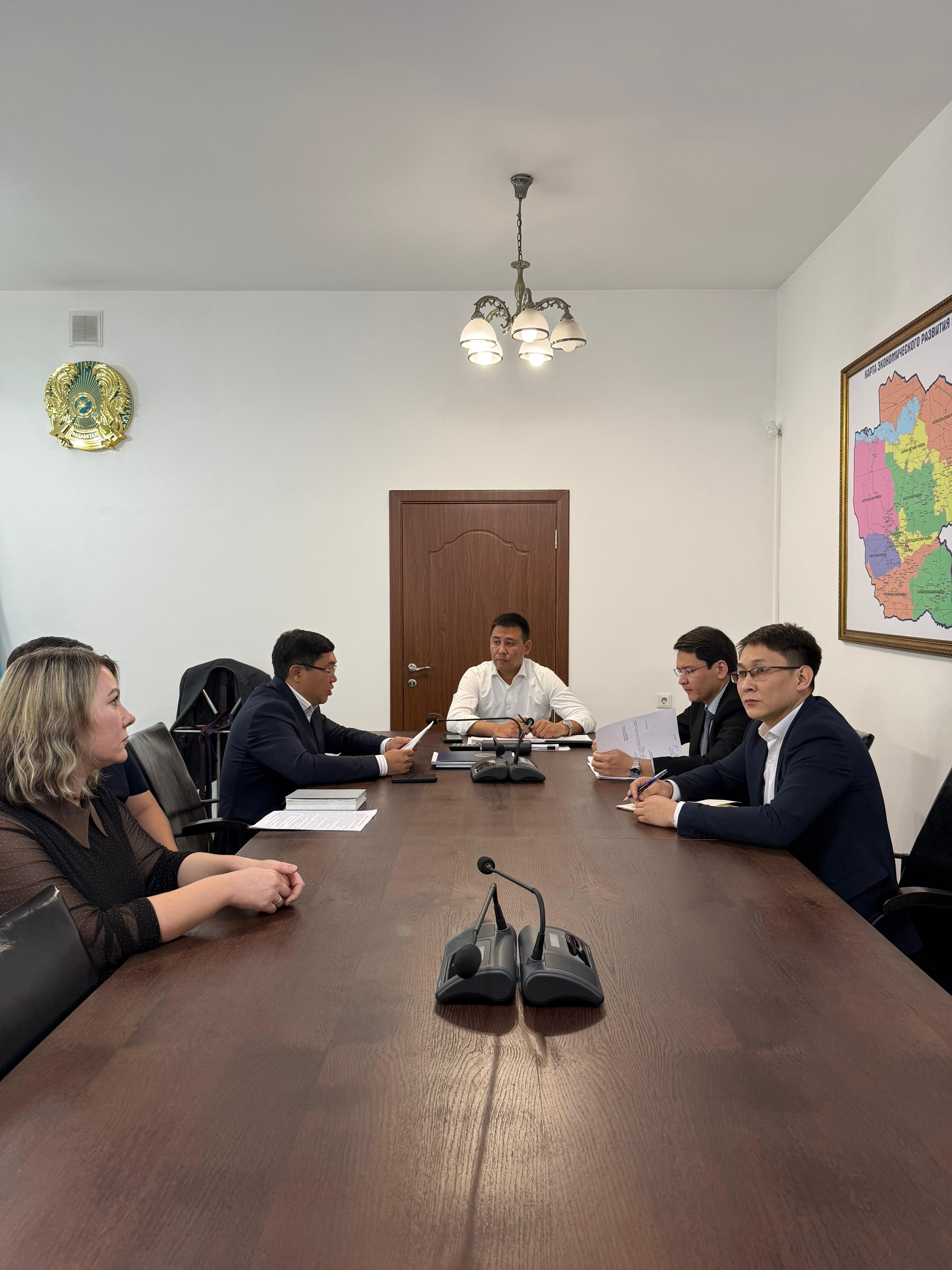 Алдағы жылыту маусымына дайындық мәселелері бойынша Талдықорған, Текелі қалалары және Көксу, Ескелді, Қаратал аудандары әкімдерінің орынбасарларын тыңдау