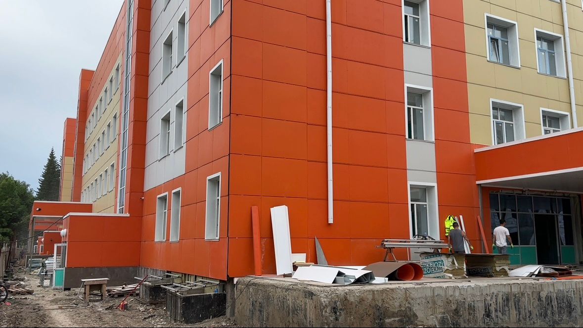 Строительство новой поликлиники в городе Риддер продолжается за счет активов, возвращенных в государственную собственность