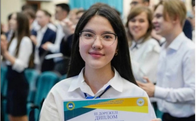 Павлодарская выпускница получила приглашения из 8 зарубежных вузов