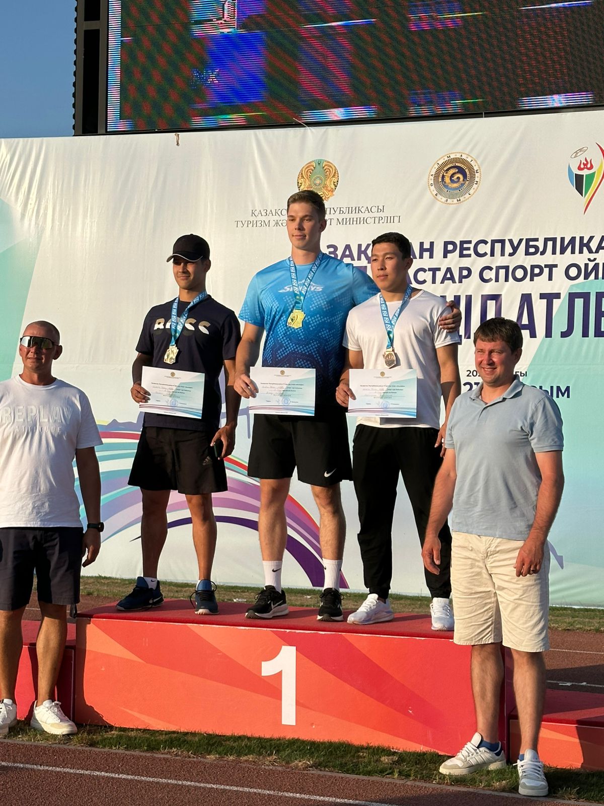 Өскемендік өрен VI республикалық жастар ойындарында алтын жүлдені қанжығалады