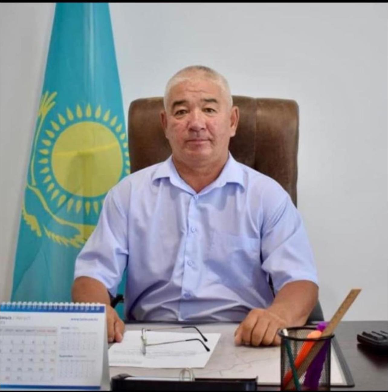 23 маусым - Мемлекеттік қызметкерлер күні “ӘКІМНІҢ КАБИНЕТІ - ЕЛДІҢ ІШІ”