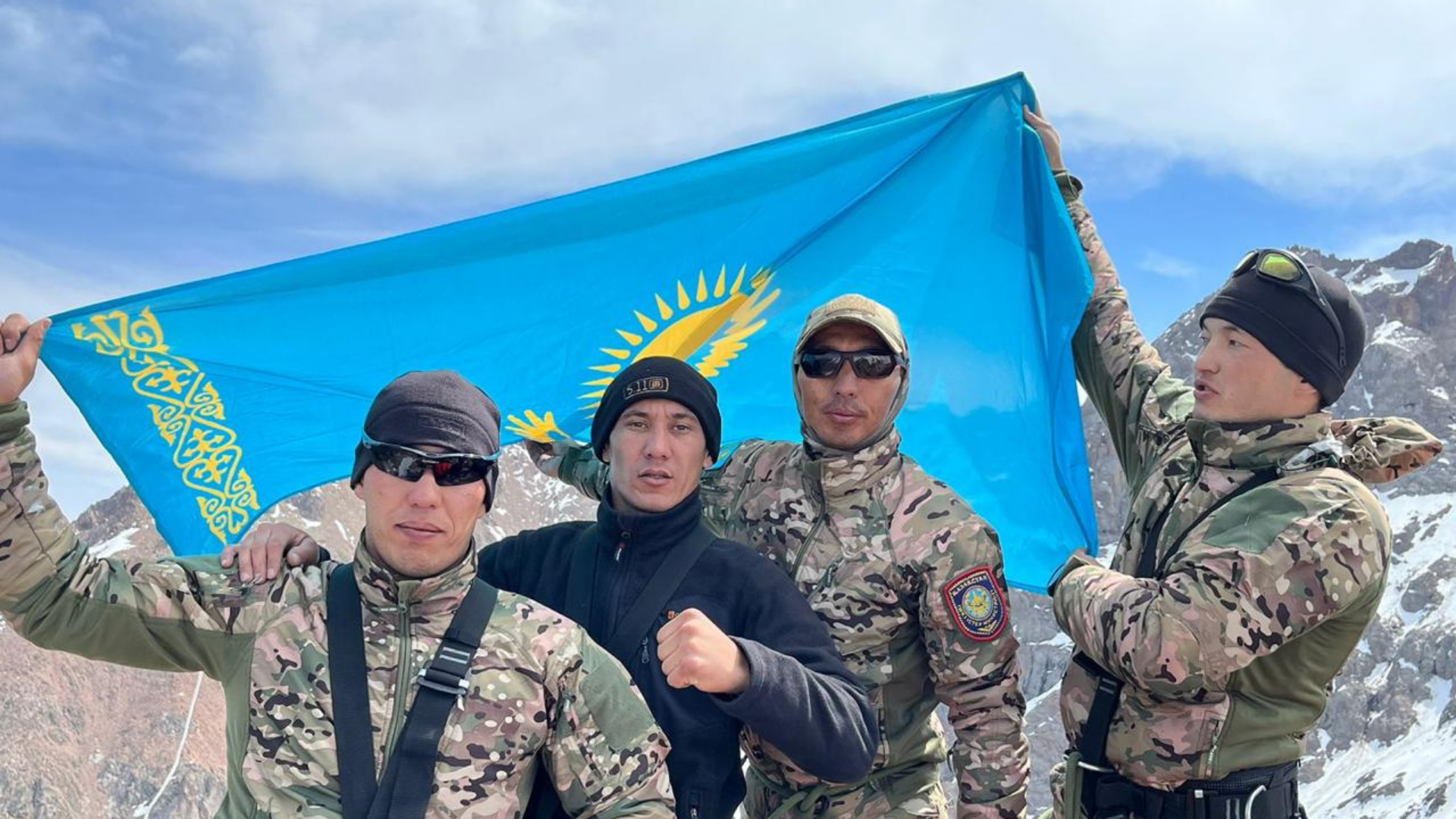 СОТРУДНИКИ ПОЛИЦИИ В АЛМАТИНСКОЙ ОБЛАСТИ ПОКОРИЛИ ВЕРШИНУ В РАМКАХ ИДЕОЛОГИИ «ЗАКОН И ПОРЯДОК»