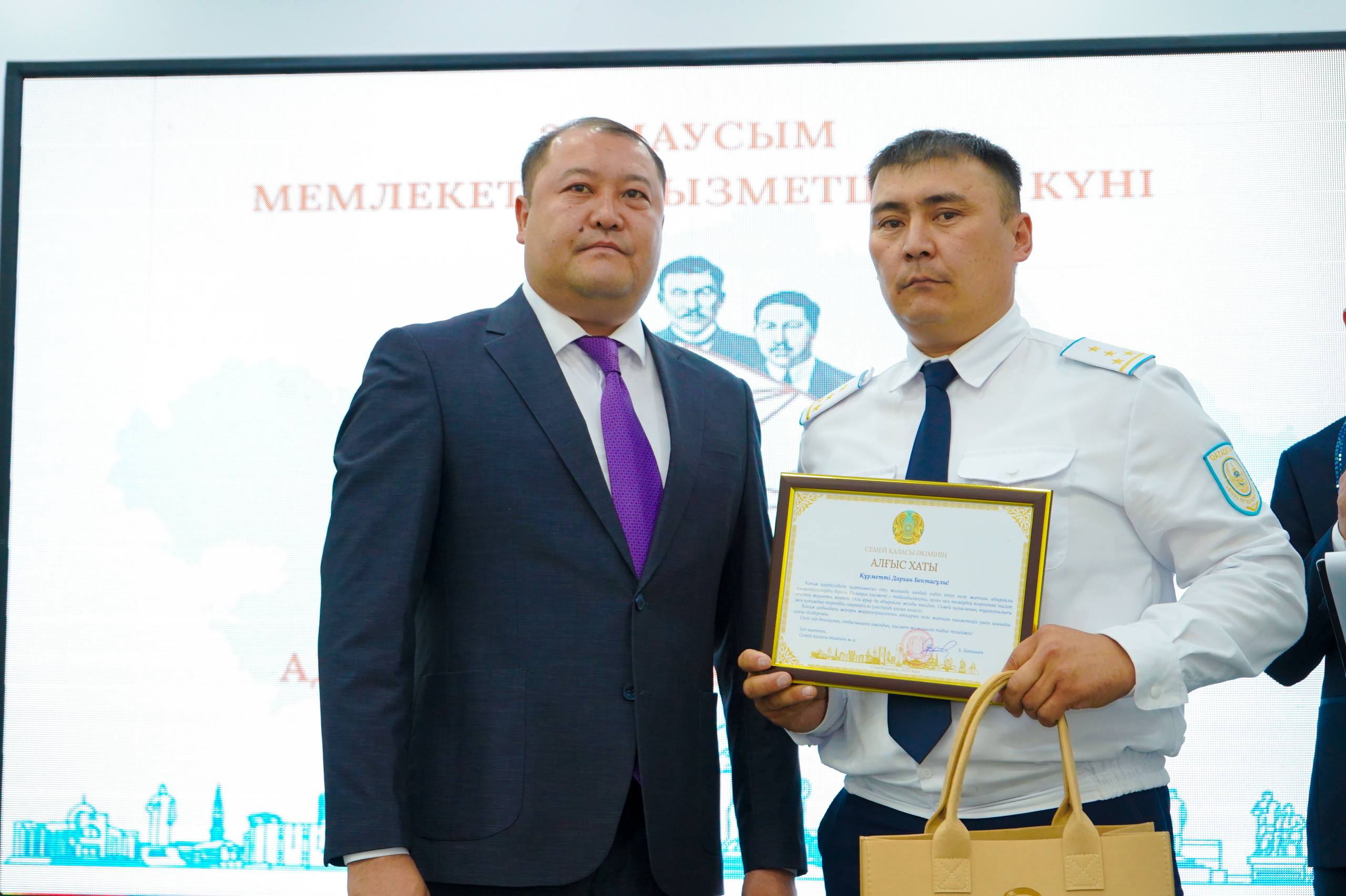 Қазақстан полициясы күні: бүгінгі күннің батырлары марапатталды