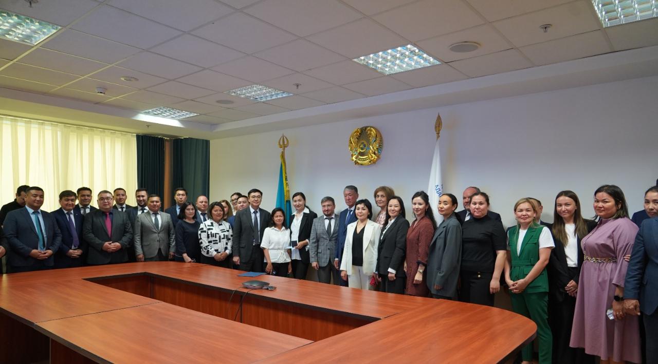 Адам құқықтары жөніндегі ұлттық орталықта Мемлекеттік қызметші күні аталып өтті