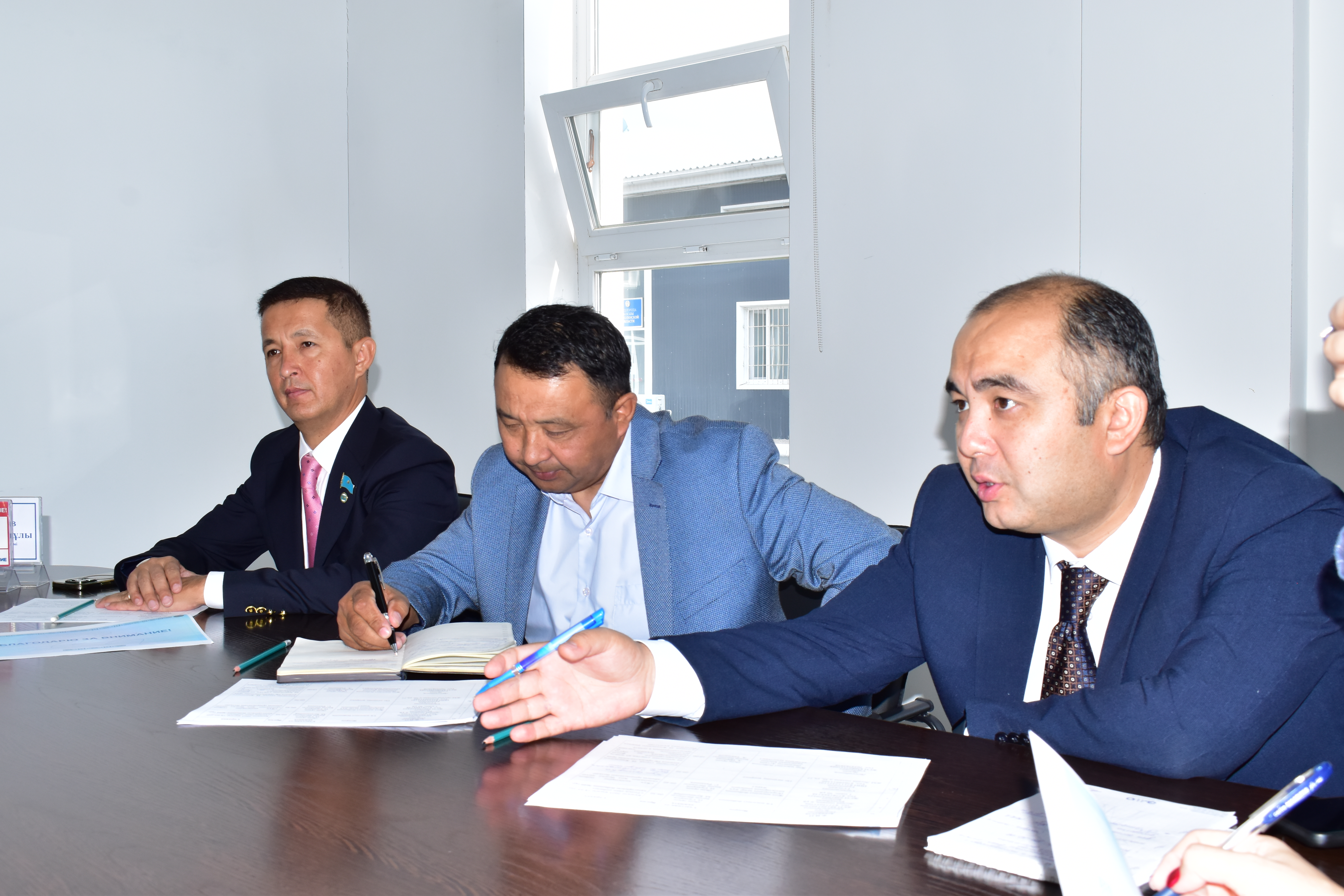 Азаматтарды қабылдау