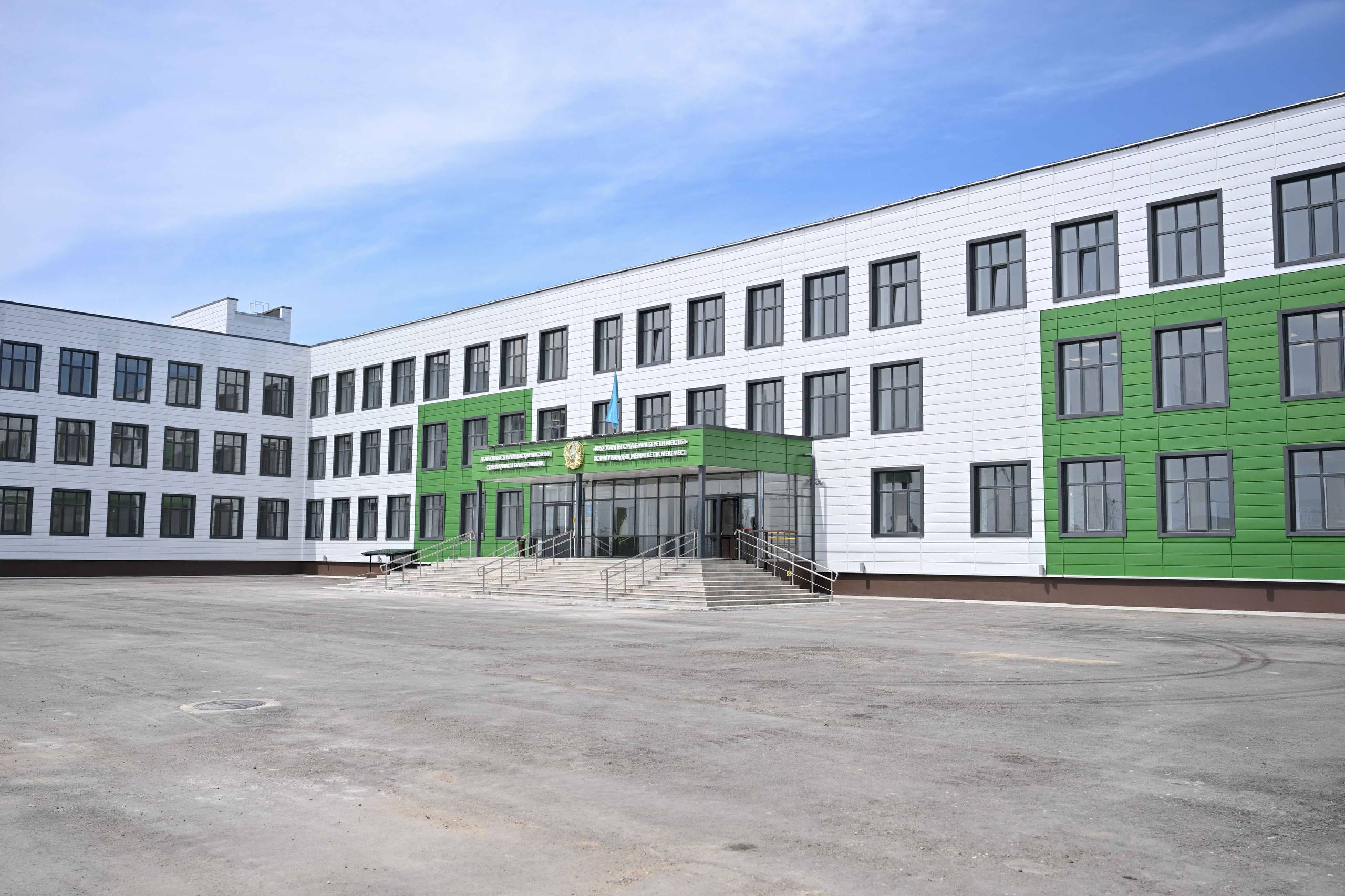 Оқу-ағарту министрі Семейдегі білім нысандарын аралады