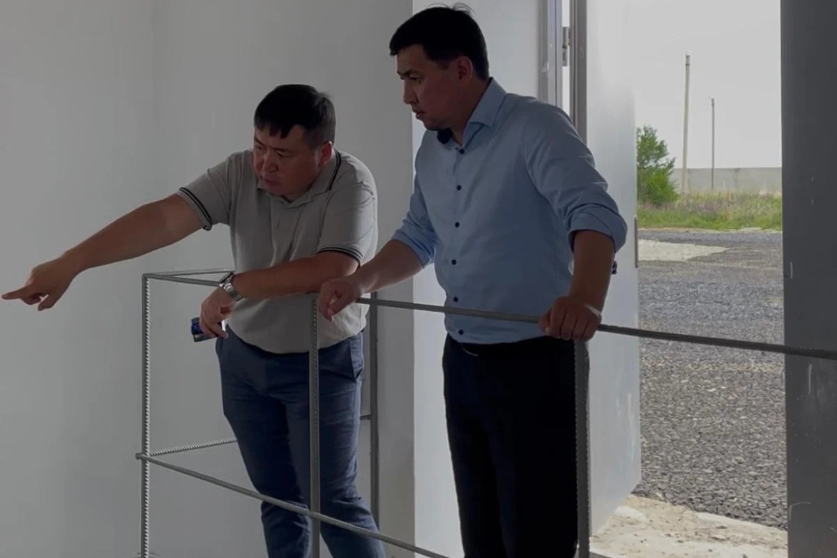 Самар ауылында 1 қыркүйекке дейін үйлерге ауызсу беріледі
