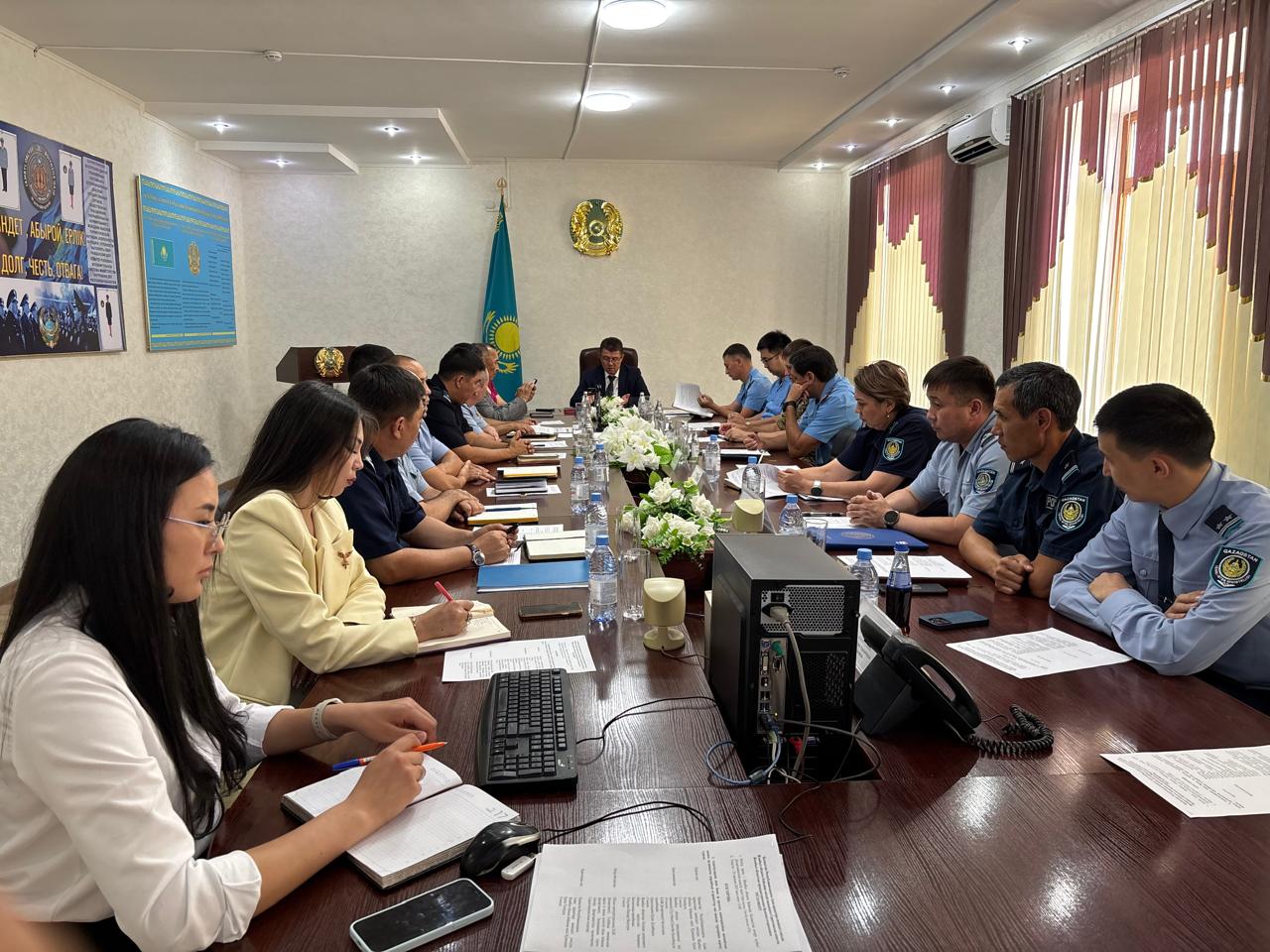 Оргиялар туралы әдемі француз порно фильмдерін қараңыз