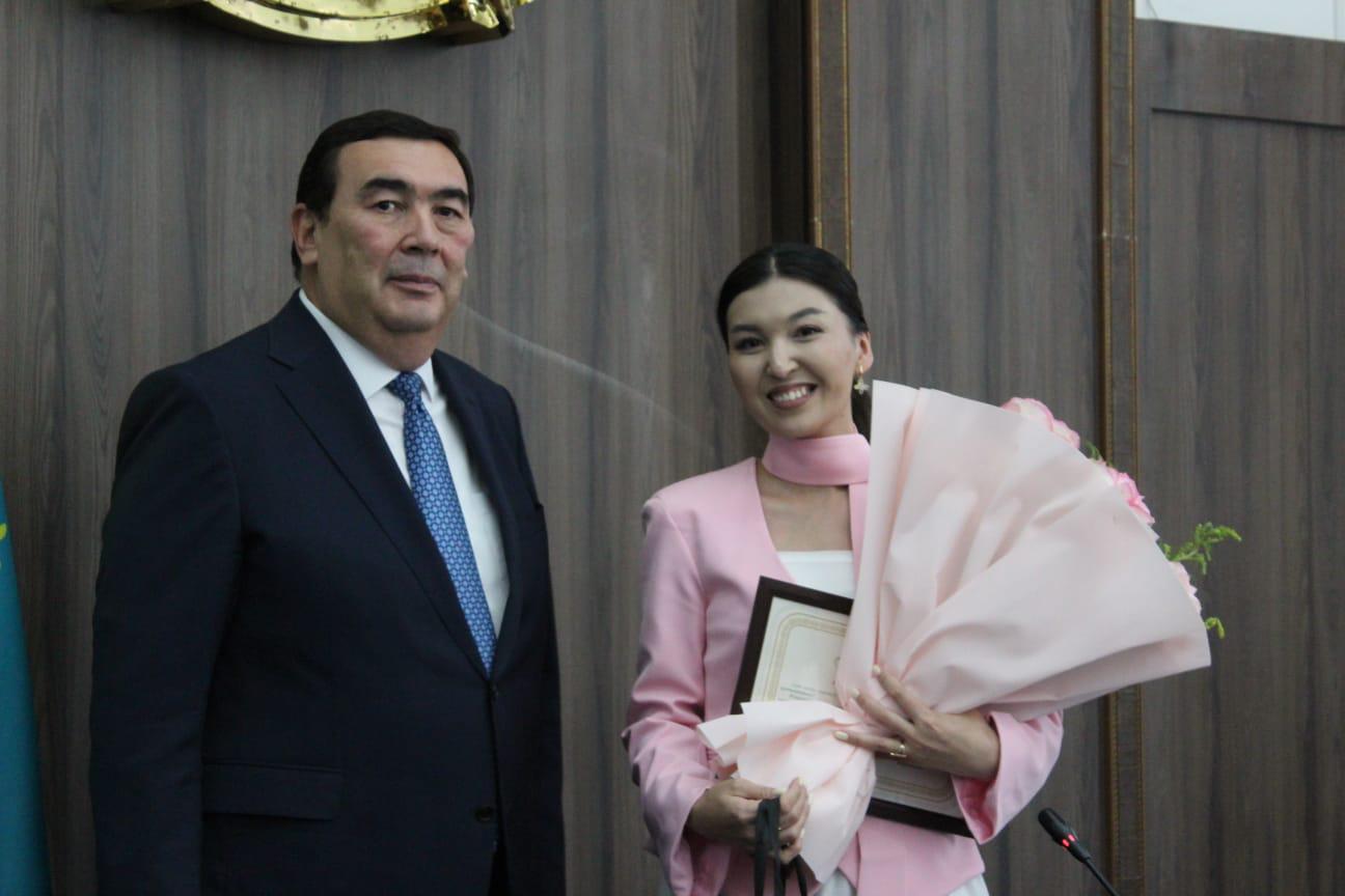 Қала әкімі БАҚ өкілдеріне құрмет көрсетті