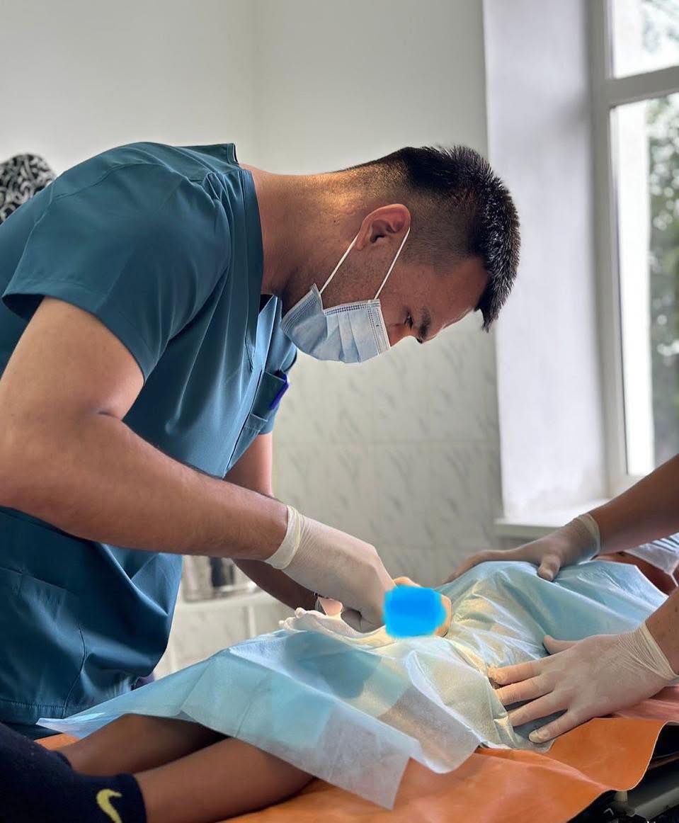 Сырым аудандық ауруханасында балаларды сүндеттеу рәсімі басталды.