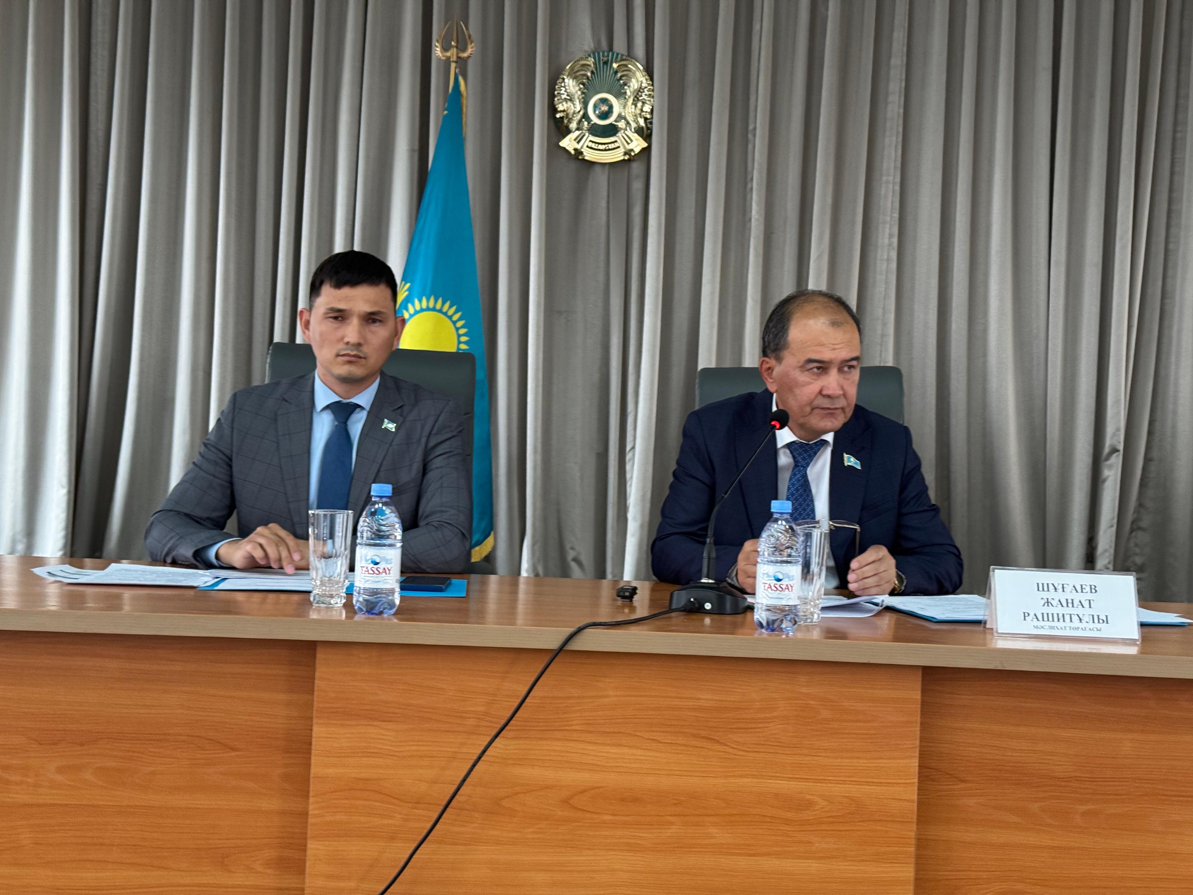 Павлодар аудандық мәслихатының кезекті сессиясы өтті, онда жергілікті қоғамдастық өмірінің маңызды салаларын қозғайтын өзекті мәселелер қаралды.