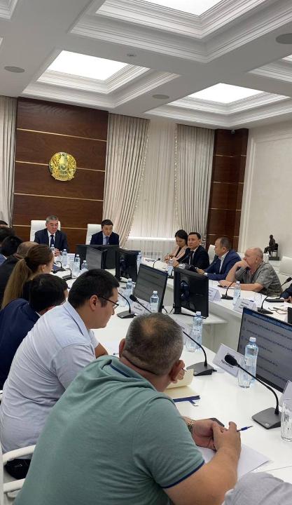 Вице-министр Олжас Сапарбеков провел встречу с населением Тараза