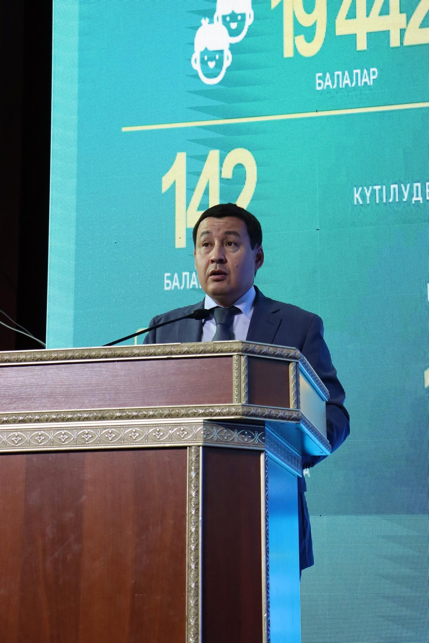 16-шағын ауданда инженерлік желілерді жаңарту жұмыстары жүйелі атқарылуда