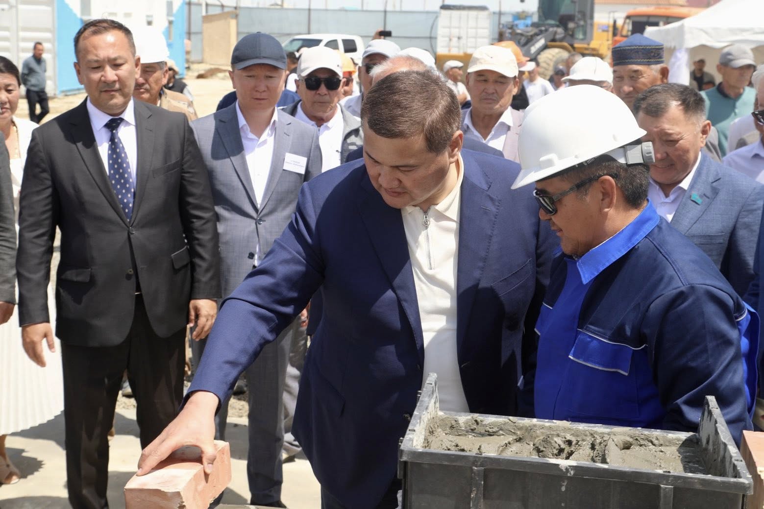 Жалаңаш ауылында жаңа мектептің іргетасы қаланды