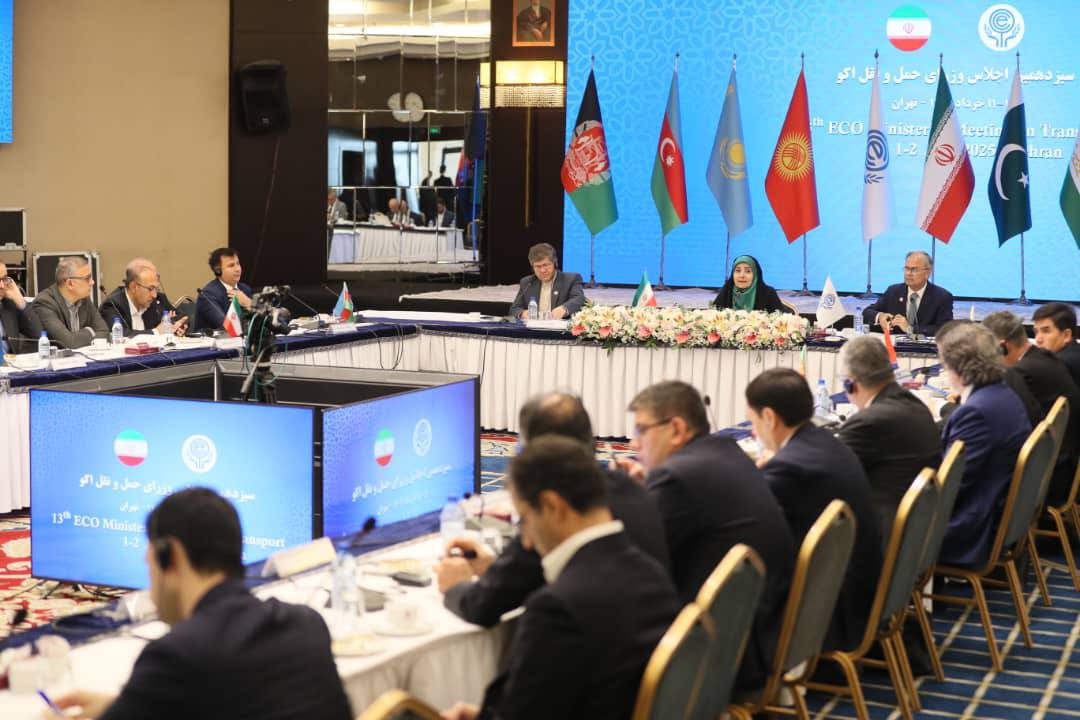 Марат Қарабаев ЭЫҰ-ға мүше мемлекеттердің көлік министрлерінің 13-ші отырысы аясында бірқатар екіжақты кездесулер өткізді