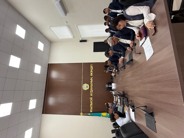 Жылыой аудандық мәслихатының кезекті 30 сессиясы өтті.