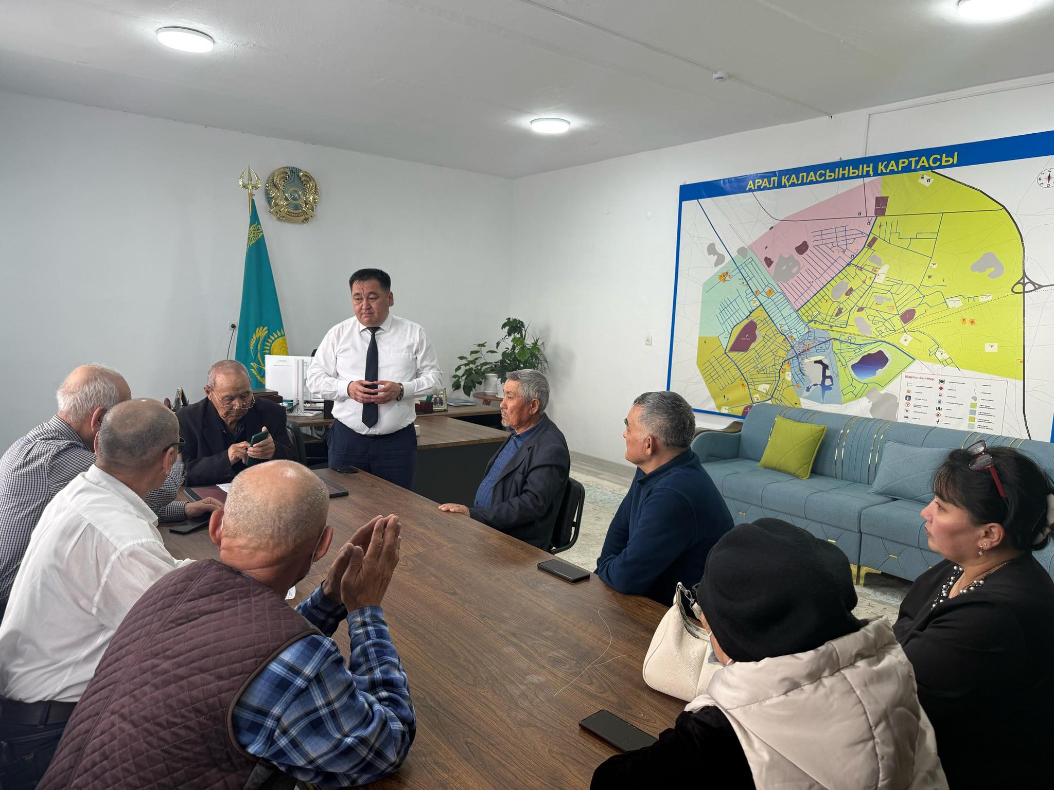 Жергілікті қоғамдастық кеңесі мүшелері мен көше комитет төрағаларының кезекті отырысы өтті