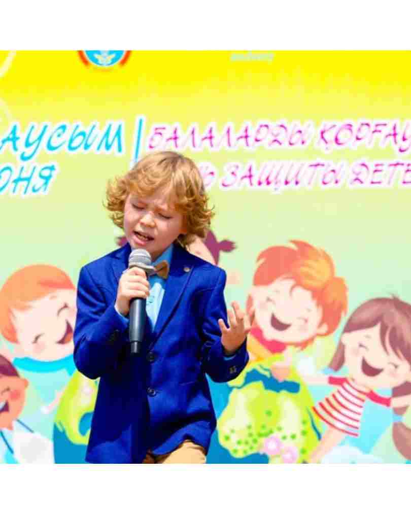 Халықаралық балалар күніне орай қалалық алаңда мерекелік концерт өтті
