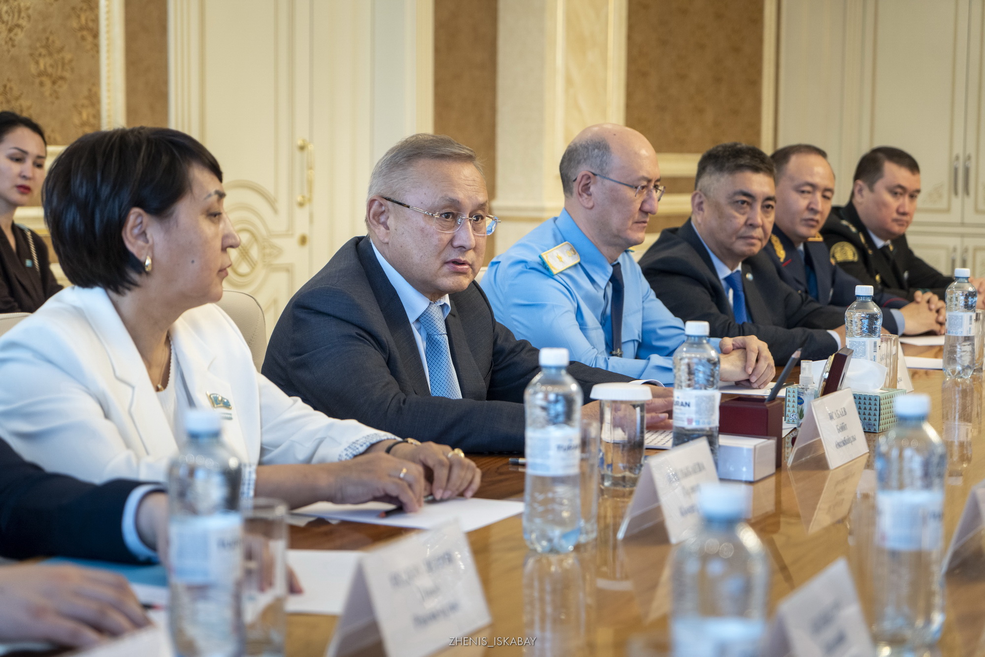 Бейбіт Исабаев Парламент Сенатының депутаттарымен кездесті